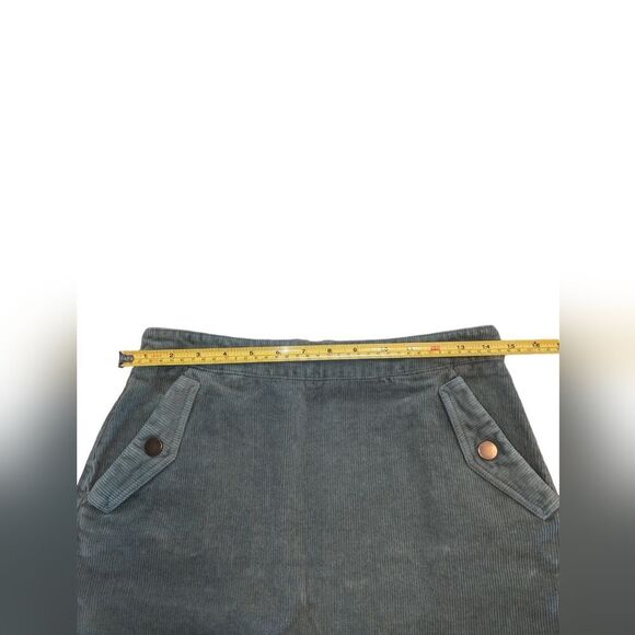 🛍️GREEN CORDUROY SKIRT SIZE MEDIUM - Picture 4 of 5